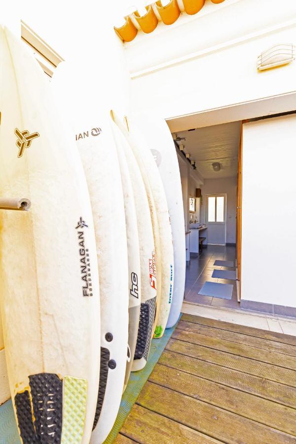 Pineapple Surf House Atouguia Da Baleia Exterior foto
